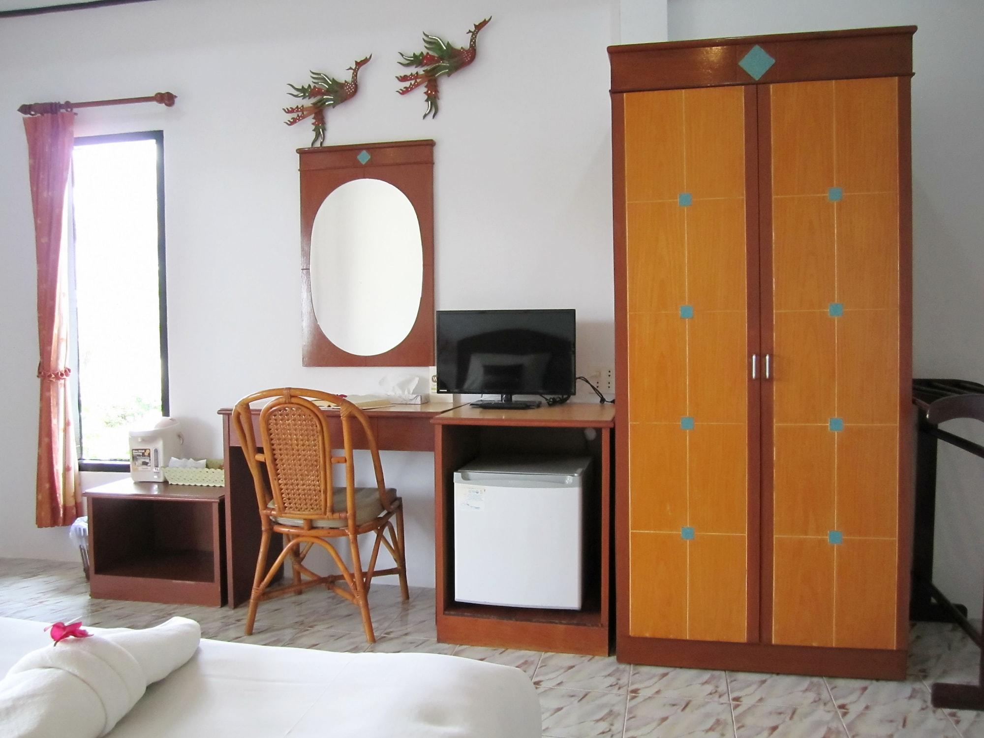Lanta Il Mare Beach Resort Ко-Ланта Экстерьер фото